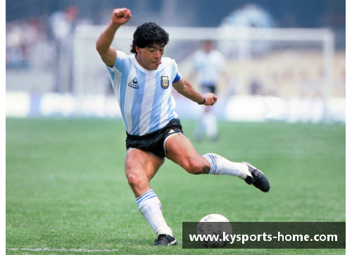 马拉多纳：上帝手中的足球传奇